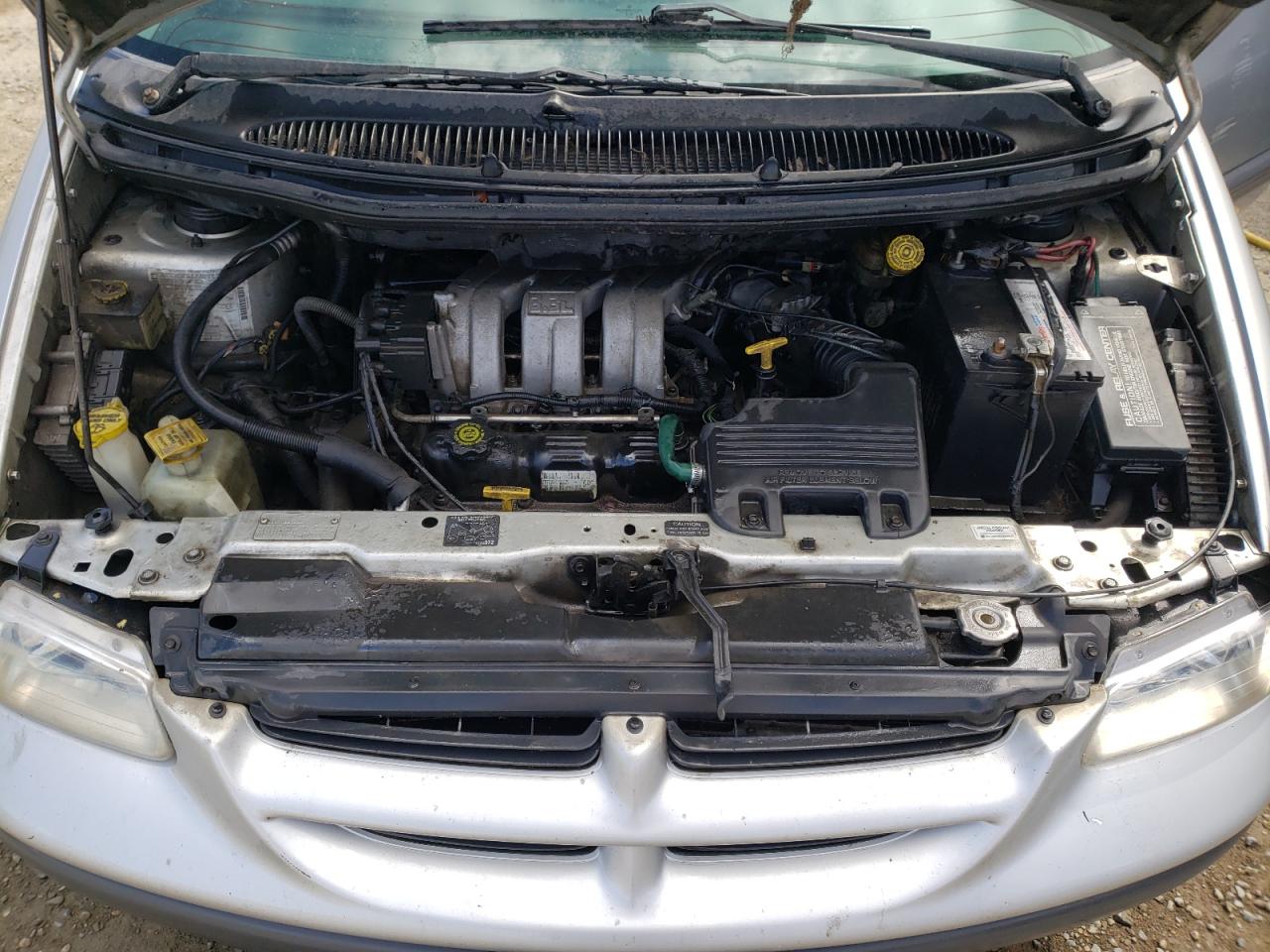Photo 7 from auction – 2000 DODGE CARAVAN with VIN 2B4GP44GXYR801073