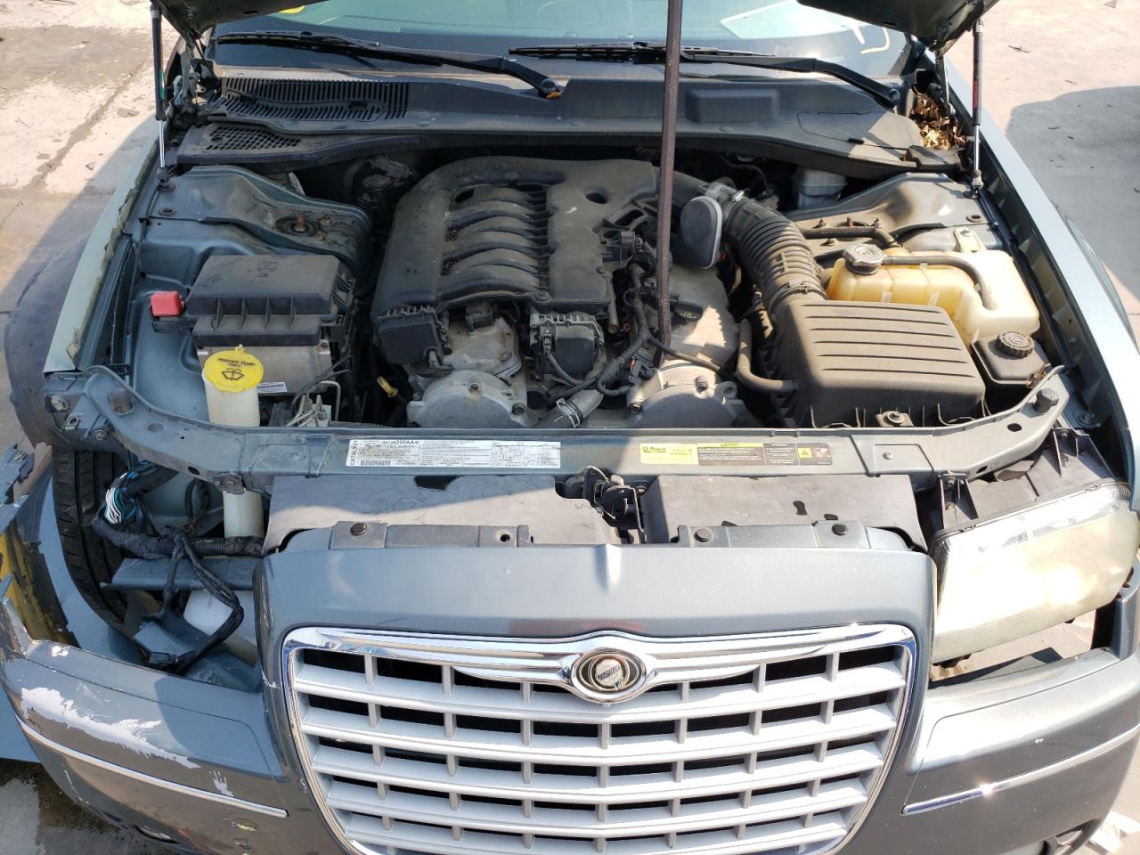 Photo 7 from auction – 2005 CHRYSLER 300 TOURIN with VIN 2C3JA53G45H693783