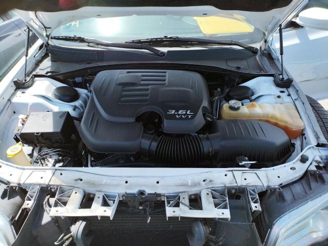 Photo 7 from auction – 2015 CHRYSLER 300 LIMITE with VIN 2C3CCAAG3FH807322