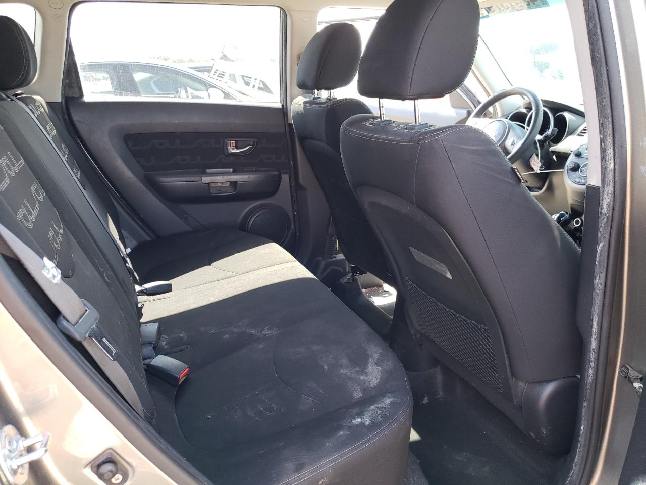Photo 6 from auction – 2012 KIA SOUL + with VIN KNDJT2A68C7406999