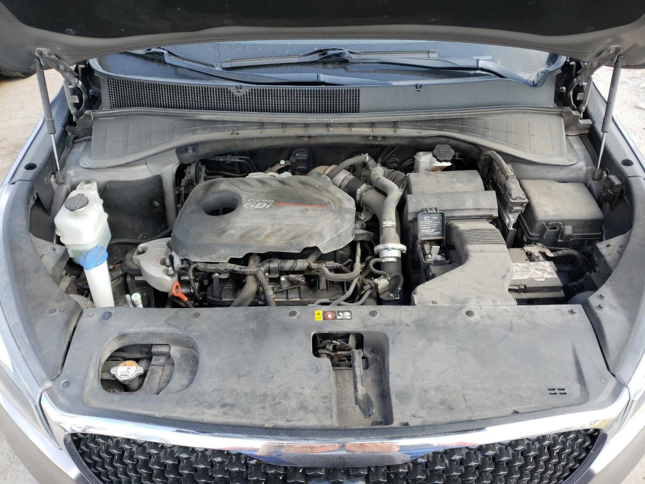Photo 7 from auction – 2016 KIA SORENTO EX with VIN 5XYPH4A13GG138559