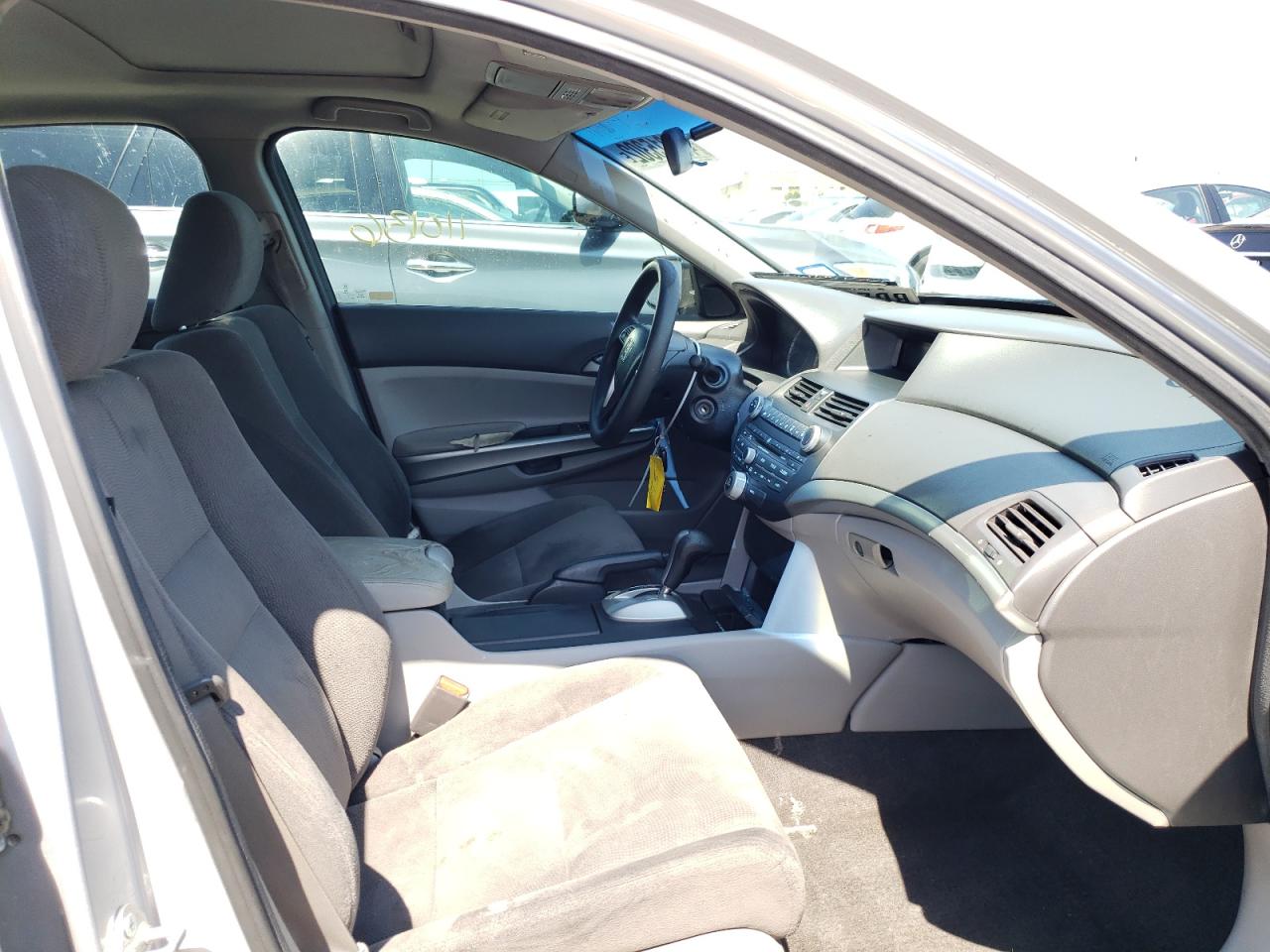 Photo 5 from auction – 2010 HONDA ACCORD EX with VIN 1HGCP2F79AA153109