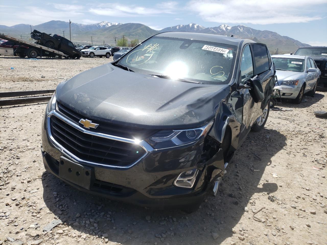 Photo 2 from auction – 2021 CHEVROLET EQUINOX LT with VIN 2GNAXUEV2M6145945
