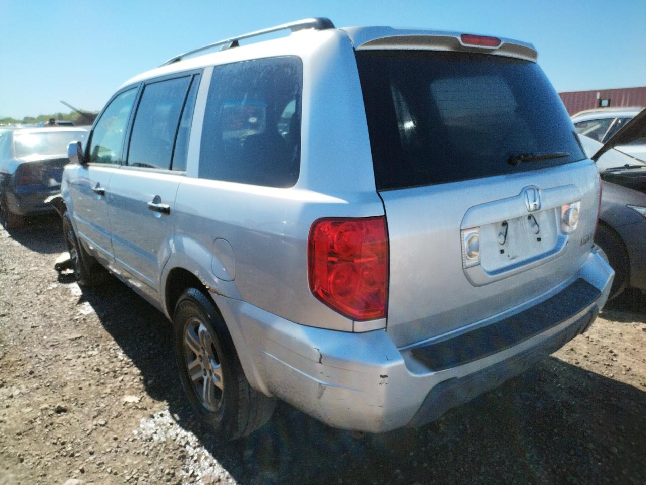 Photo 3 from auction – 2003 HONDA PILOT EX with VIN 2HKYF18443H560691