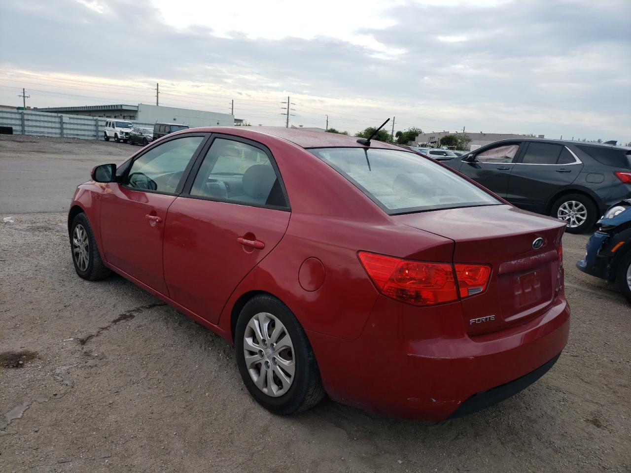 Photo 3 from auction – 2013 KIA FORTE EX with VIN KNAFU4A22D5735526