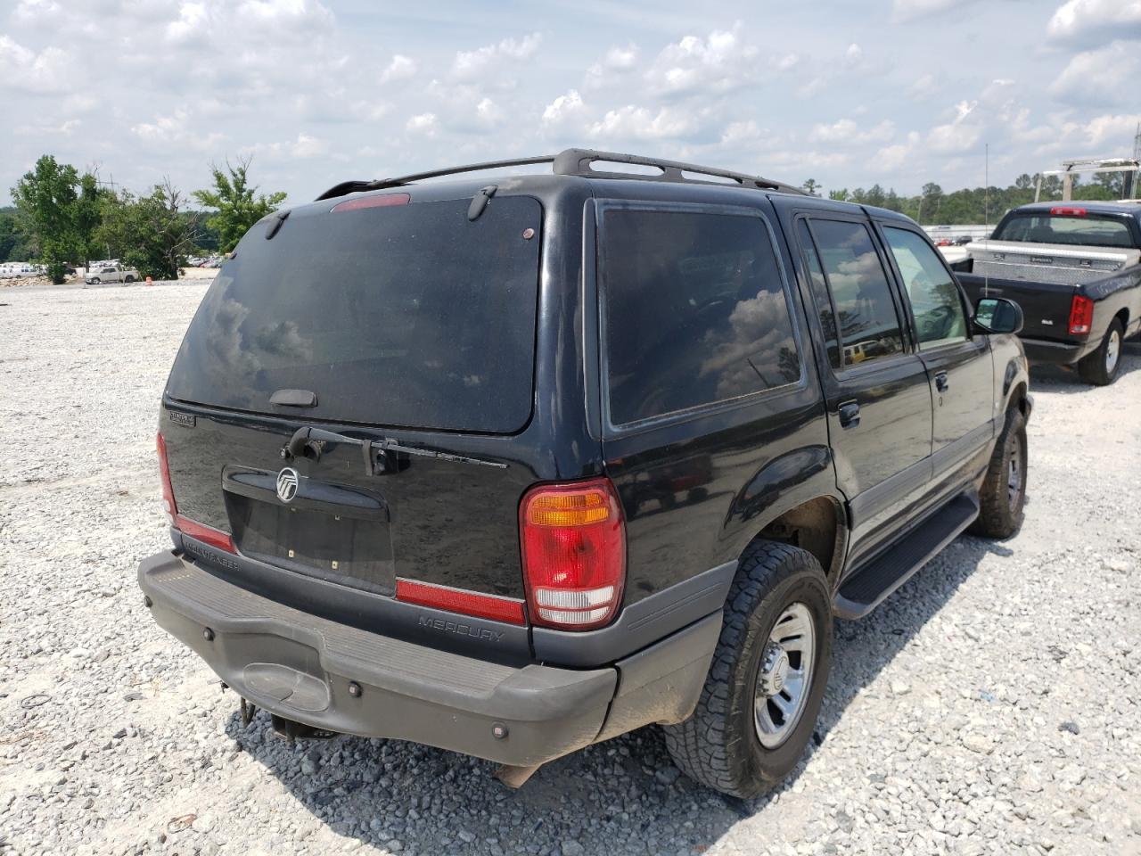 Photo 4 from auction – 2000 MERCURY MOUNTAINEE with VIN 4M2DU66PXYUJ21680