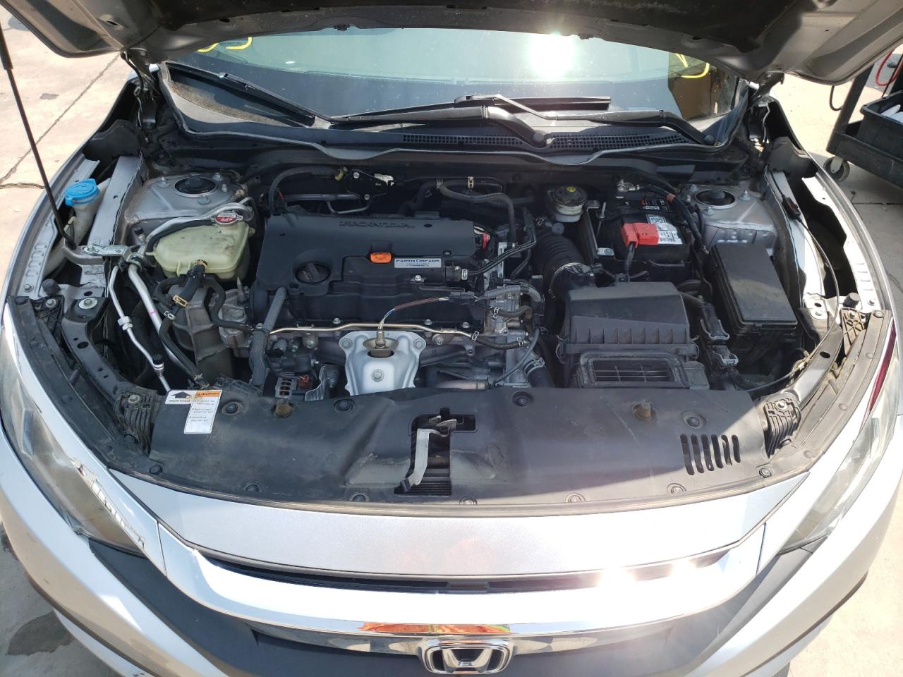 Photo 7 from auction – 2016 HONDA CIVIC LX with VIN 19XFC2F50GE035932
