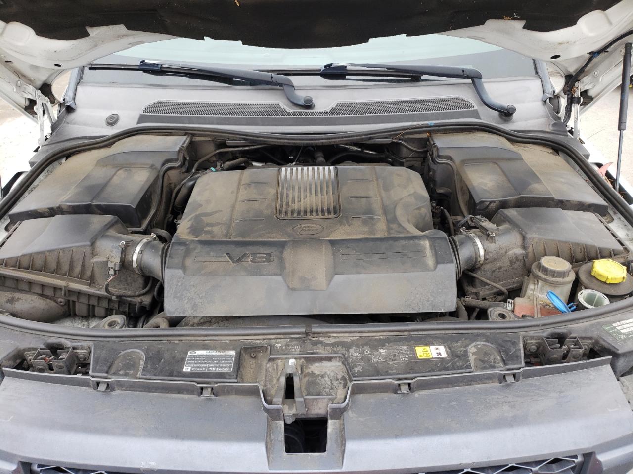 Photo 7 from auction – 2011 LAND ROVER RANGE ROVE with VIN SALSF2D4XBA707483