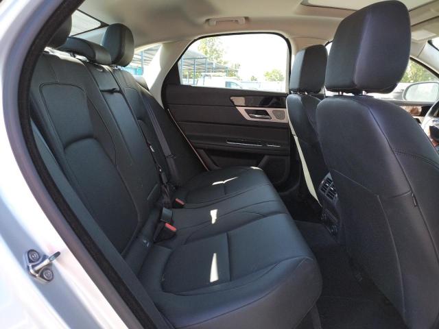 Photo 6 from auction – 2016 JAGUAR XF PREMIUM with VIN SAJBD4BVXGCY08962