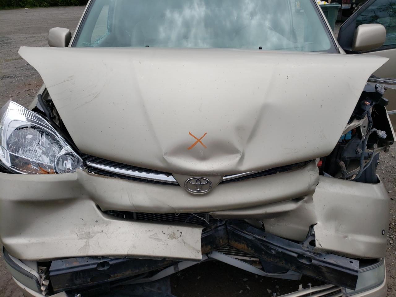 Photo 7 from auction – 2005 TOYOTA SIENNA XLE with VIN 5TDBA22C25S047155