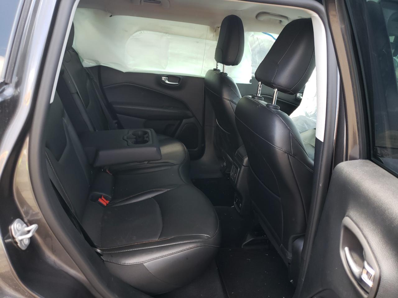 Photo 6 from auction – 2019 JEEP COMPASS LI with VIN 3C4NJDCB3KT651037