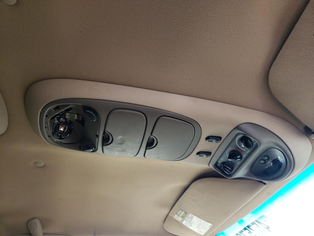 Photo 9 from auction – 2000 FORD EXCURSION with VIN 1FMNU43S3YEE17315