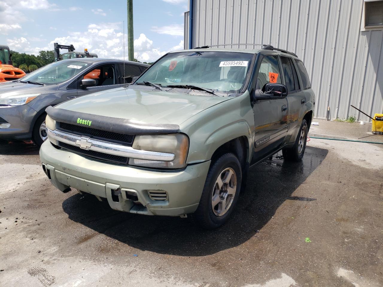 Photo 2 from auction – 2004 CHEVROLET TRAILBLAZE with VIN 1GNDT13S242287449