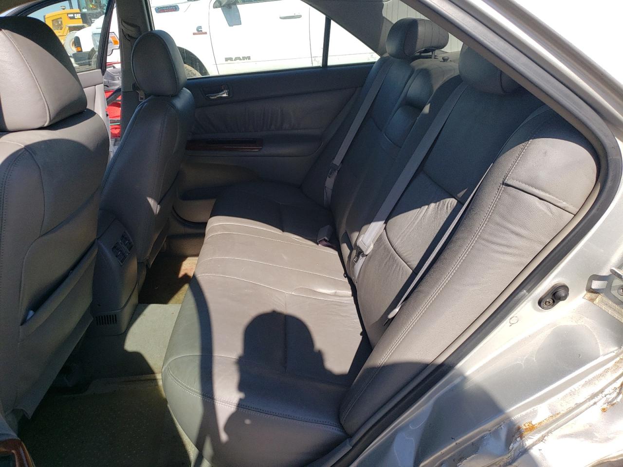 Photo 6 from auction – 2003 TOYOTA CAMRY LE with VIN 4T1BE32K93U190710