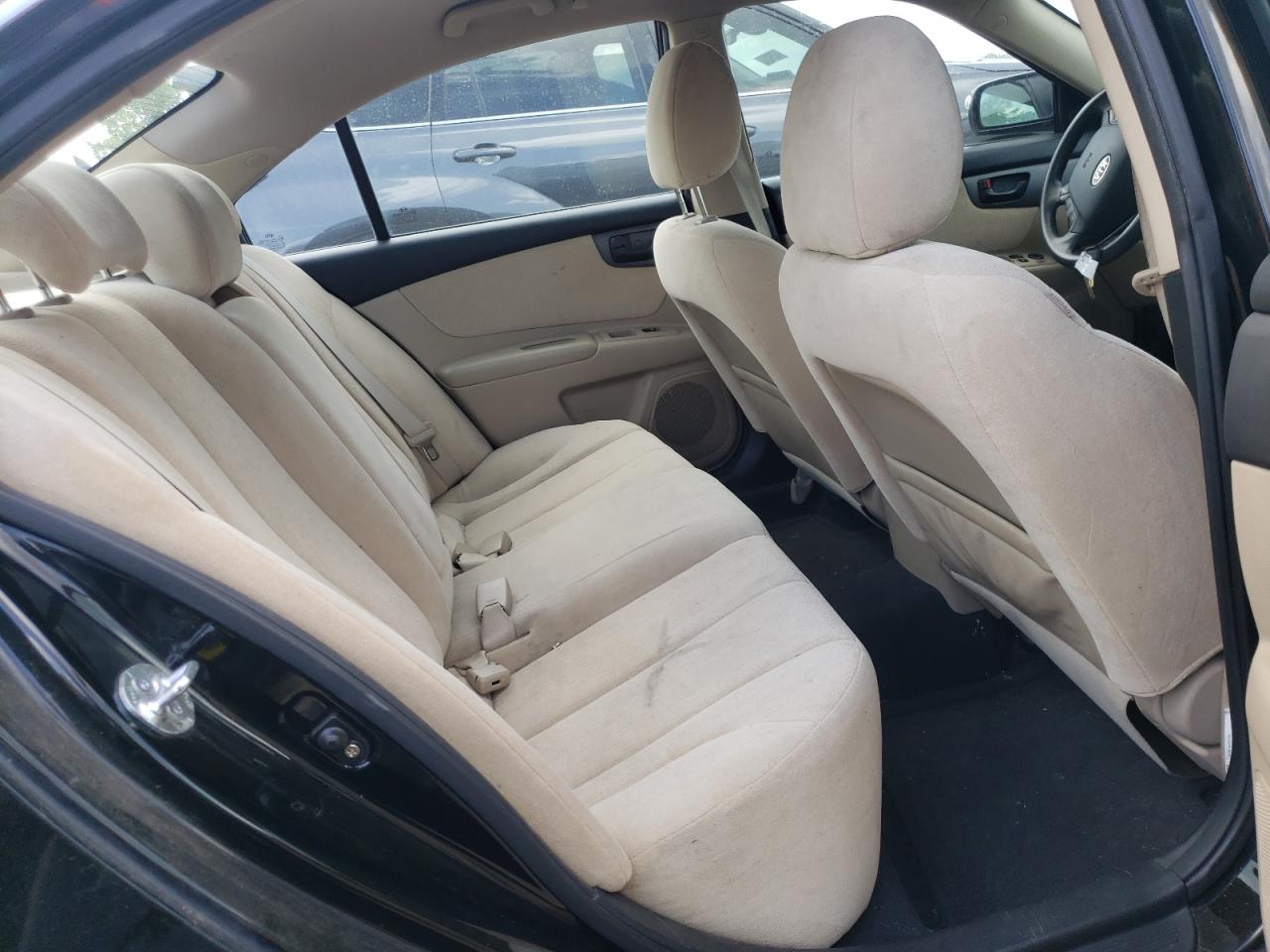 Photo 6 from auction – 2010 KIA OPTIMA LX with VIN KNAGG4A86A5435855
