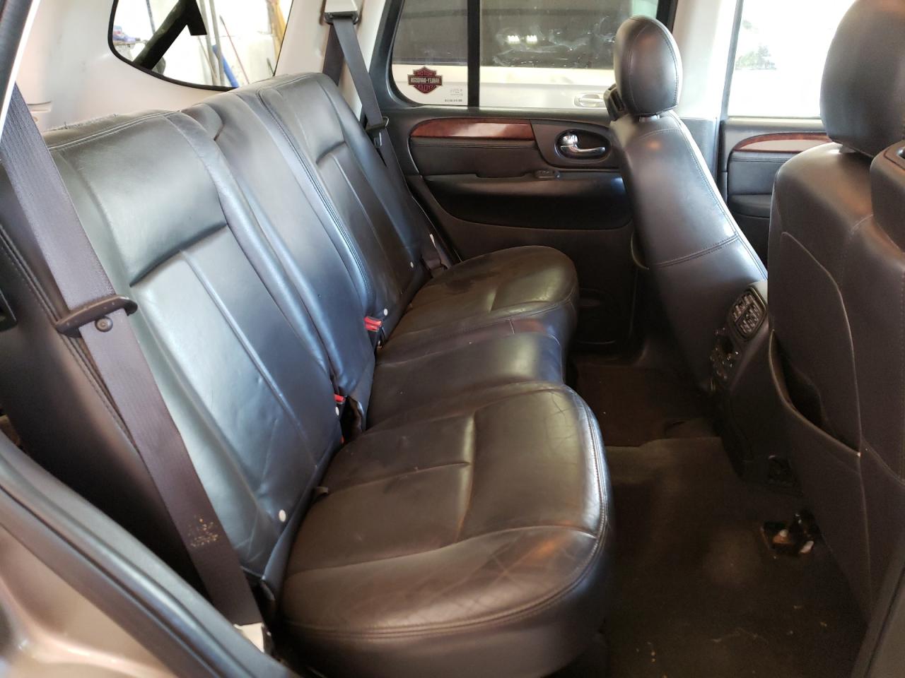 Photo 6 from auction – 2005 GMC ENVOY with VIN 1GKDT13S152257342