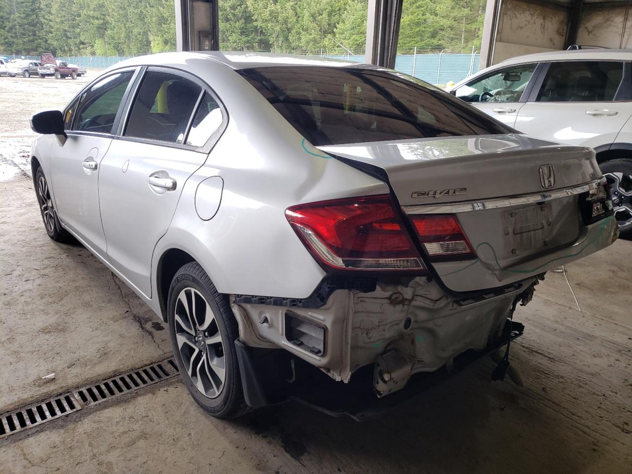 Photo 3 from auction – 2015 HONDA CIVIC EX with VIN 2HGFB2F88FH531997