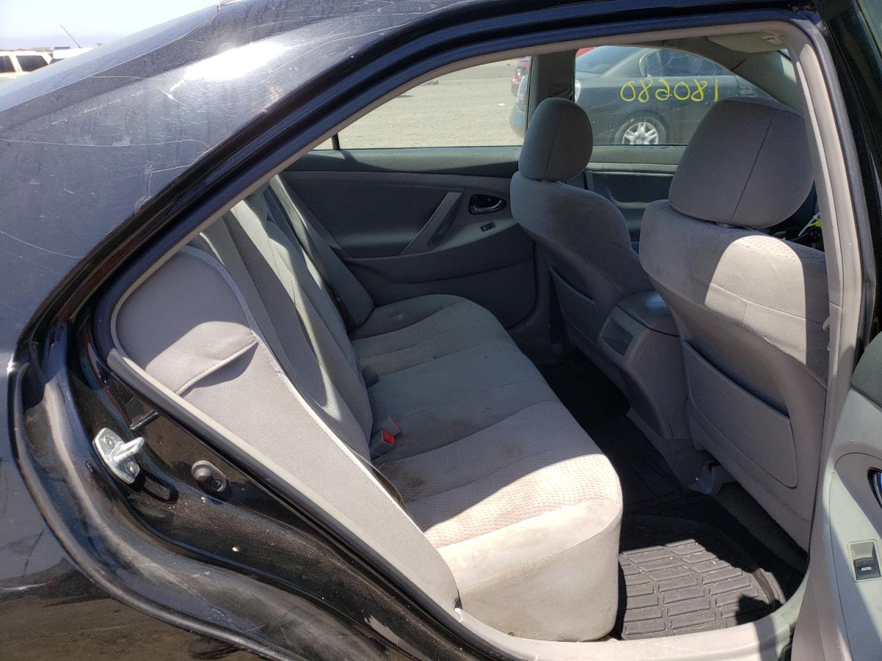 Foto 6 de la subasta – 2011 TOYOTA CAMRY BASE con VIN 4T4BF3EK1BR208209