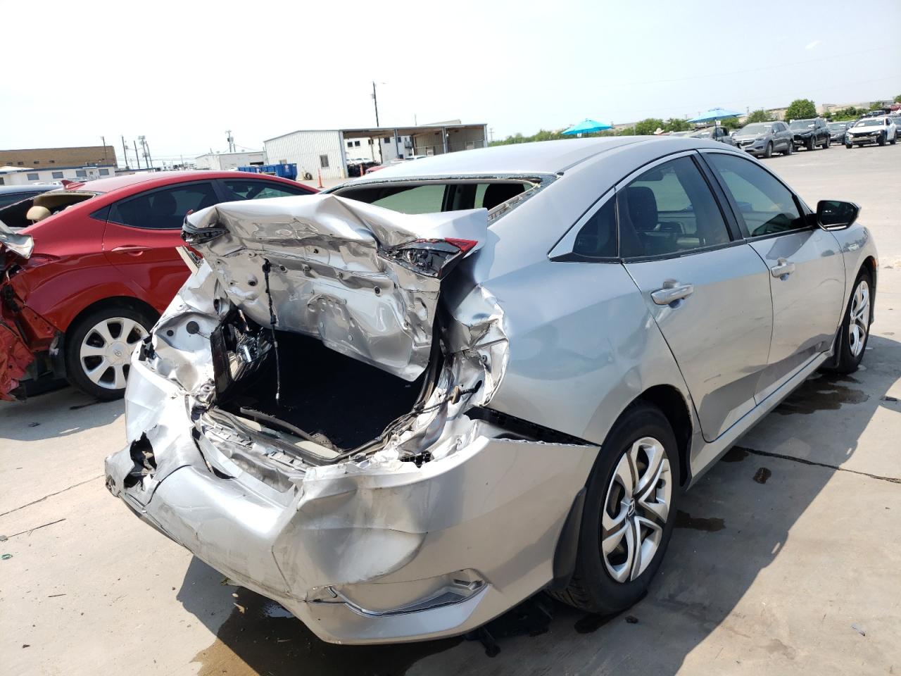 Photo 4 from auction – 2016 HONDA CIVIC LX with VIN 19XFC2F50GE035932