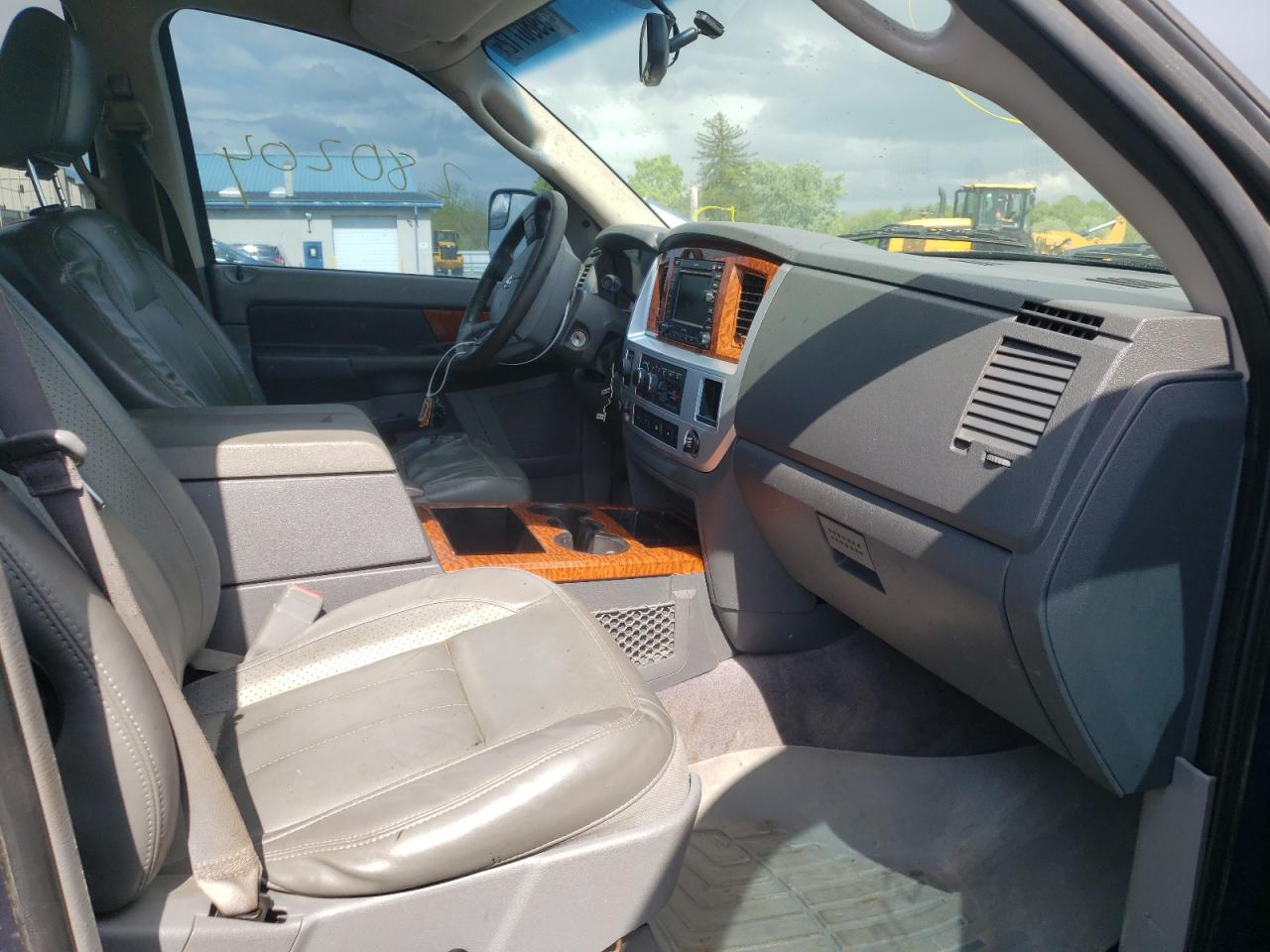Photo 5 from auction – 2007 DODGE RAM 1500 S with VIN 1D3HU18247J604133
