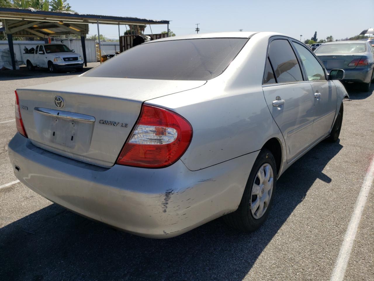 Photo 4 from auction – 2002 TOYOTA CAMRY LE with VIN 4T1BE32KX2U094180