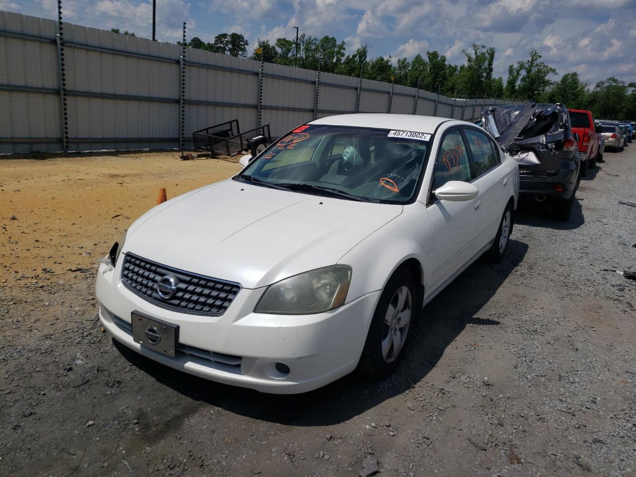 Photo 2 from auction – 2005 NISSAN ALTIMA S with VIN 1N4AL11D45C364663