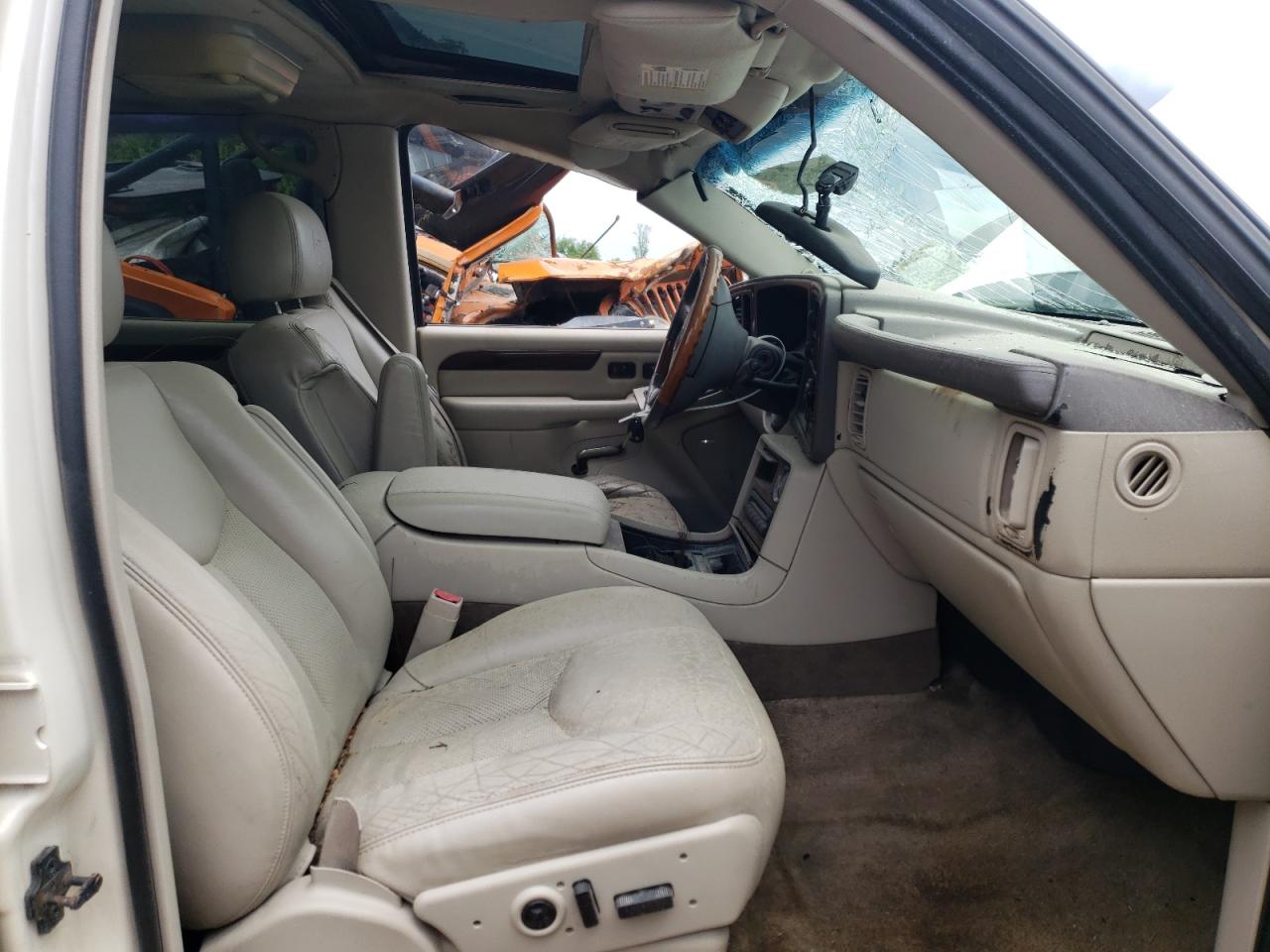 Photo 5 from auction – 2003 CADILLAC ESCALADE L with VIN 1GYEK63N63R305877