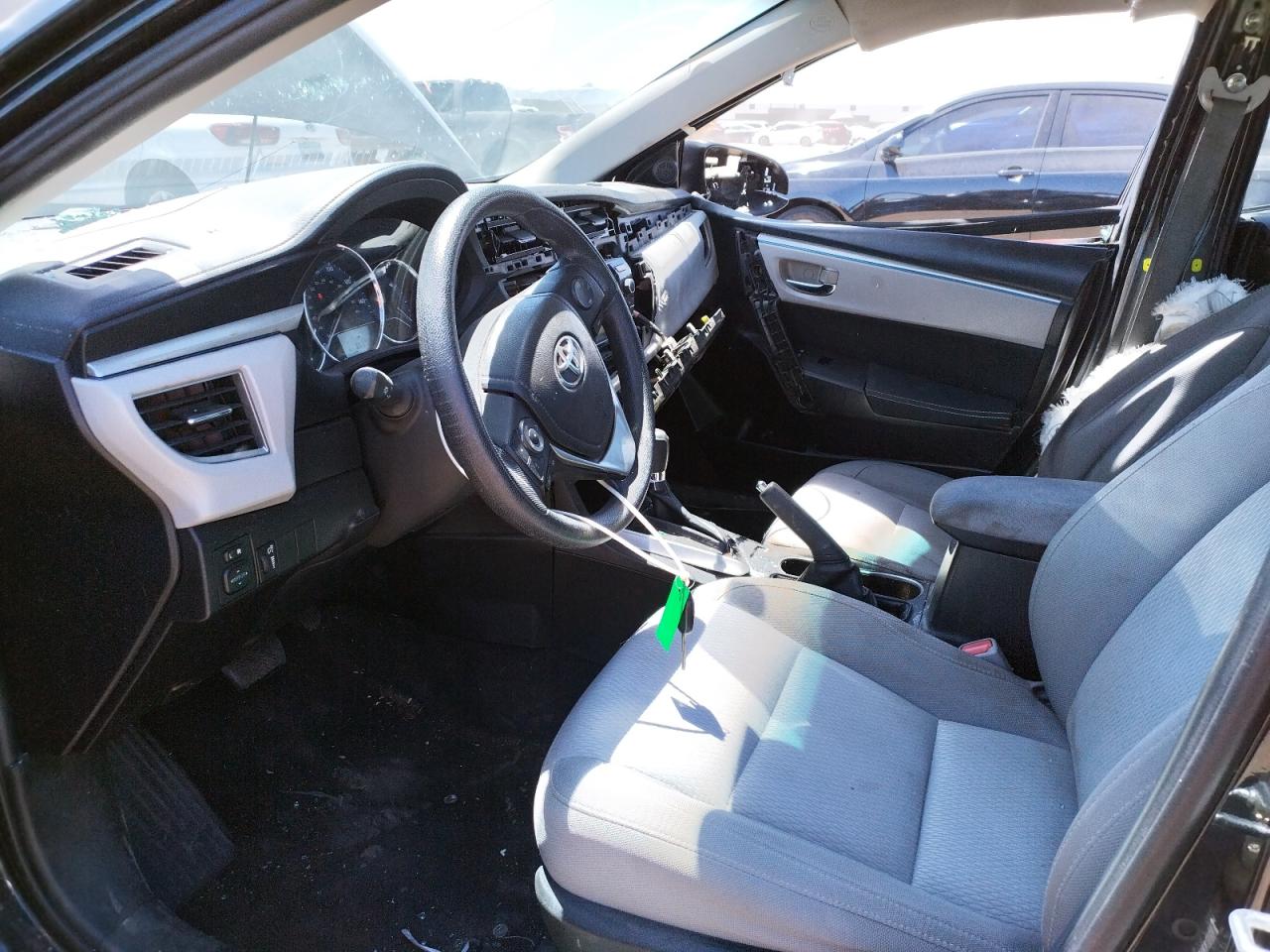 Photo 5 from auction – 2016 TOYOTA COROLLA L with VIN 5YFBURHE7GP442792