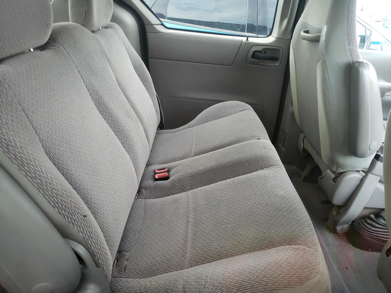 Photo 6 from auction – 2003 FORD WINDSTAR L with VIN 2FMZA51463BB22685