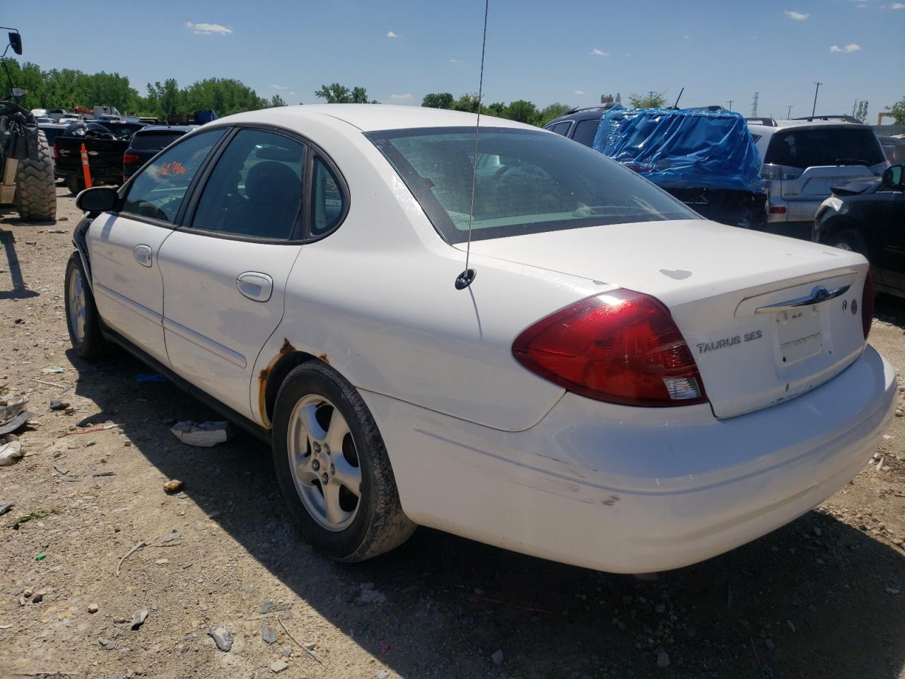Photo 3 from auction – 2002 FORD TAURUS SES with VIN 1FAFP55202A236809