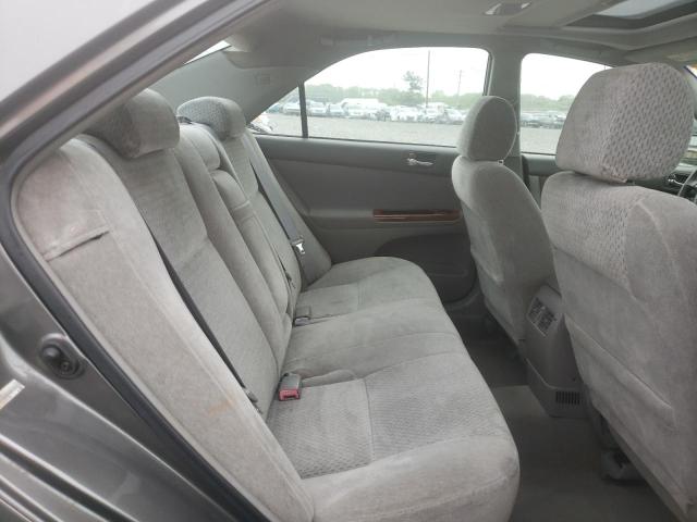 Photo 6 from auction – 2002 TOYOTA CAMRY LE with VIN 4T1BE30K32U640529