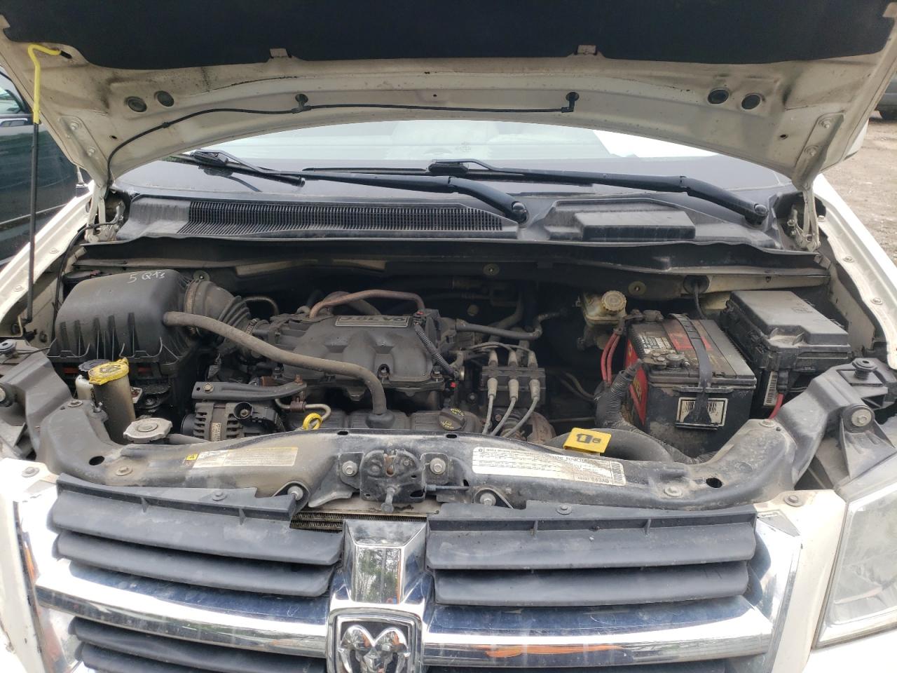 Photo 7 from auction – 2010 DODGE GRAND CARA with VIN 2D4RN5D17AR318006