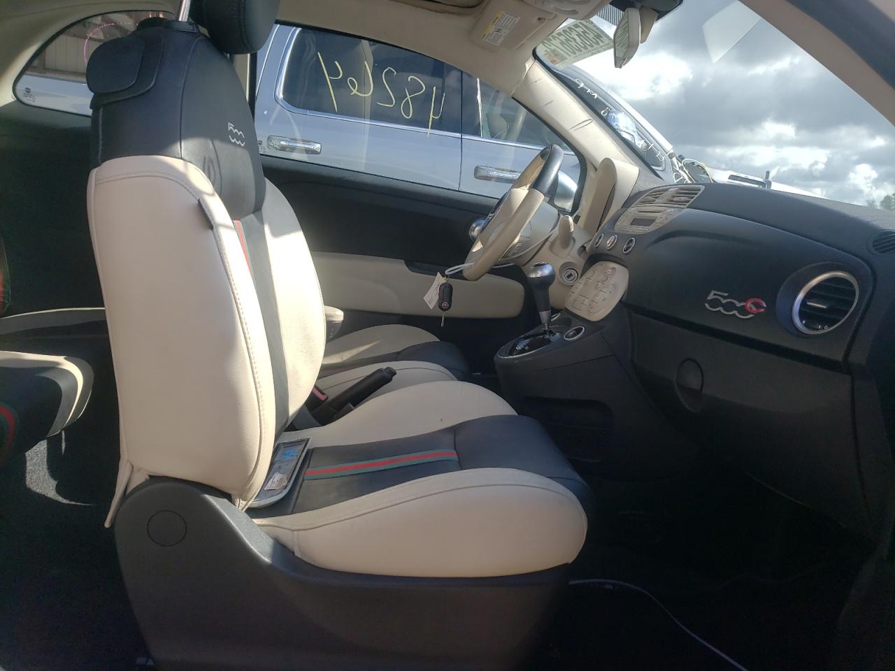 Photo 5 from auction – 2012 FIAT 500 LOUNGE with VIN 3C3CFFER4CT302442