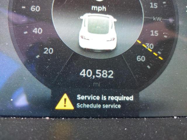 Photo 8 from auction – 2013 TESLA MODEL S with VIN 5YJSA1CG3DFP22025