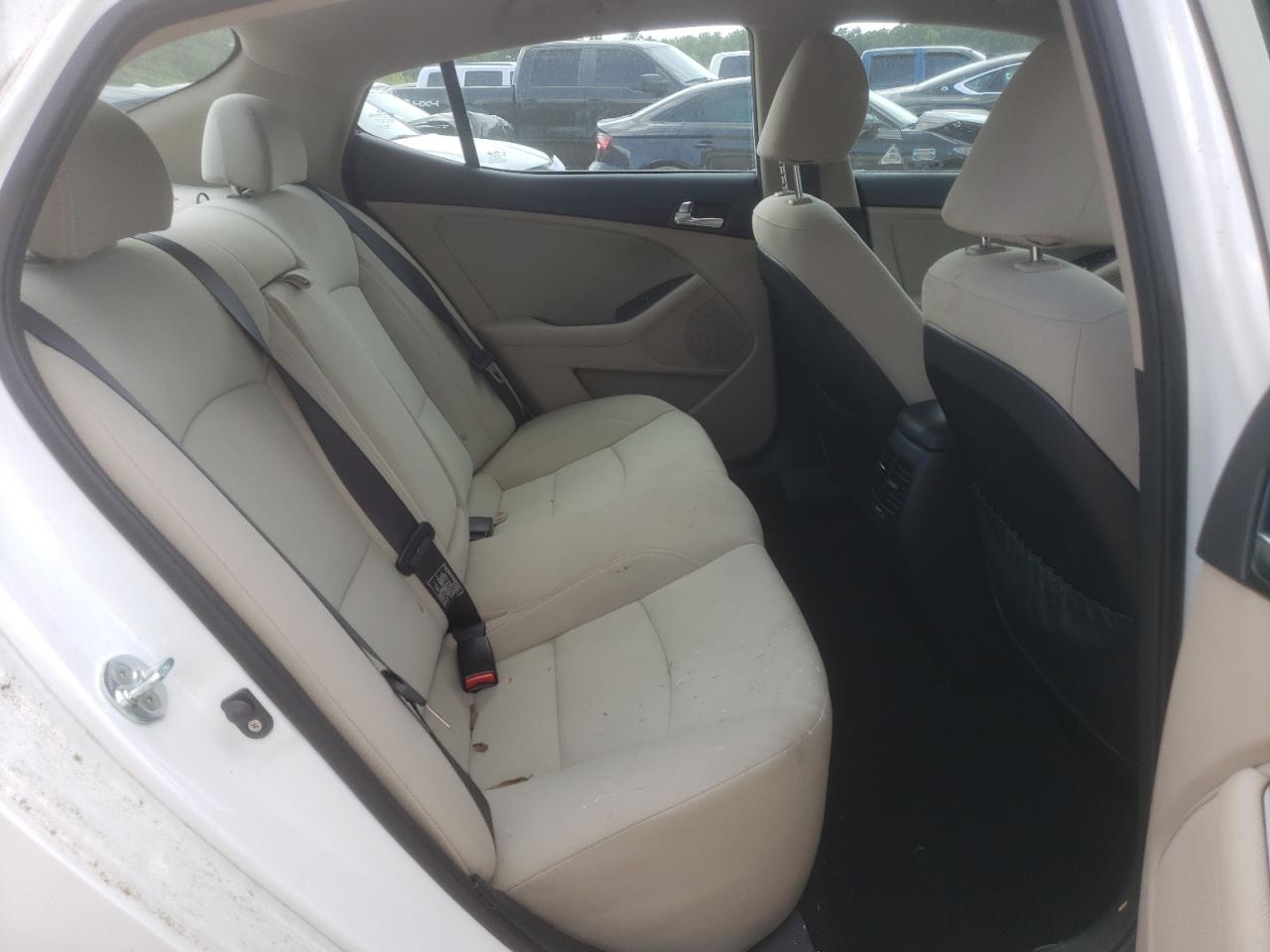Photo 6 from auction – 2014 KIA OPTIMA HYB with VIN KNAGM4AD7E5073949