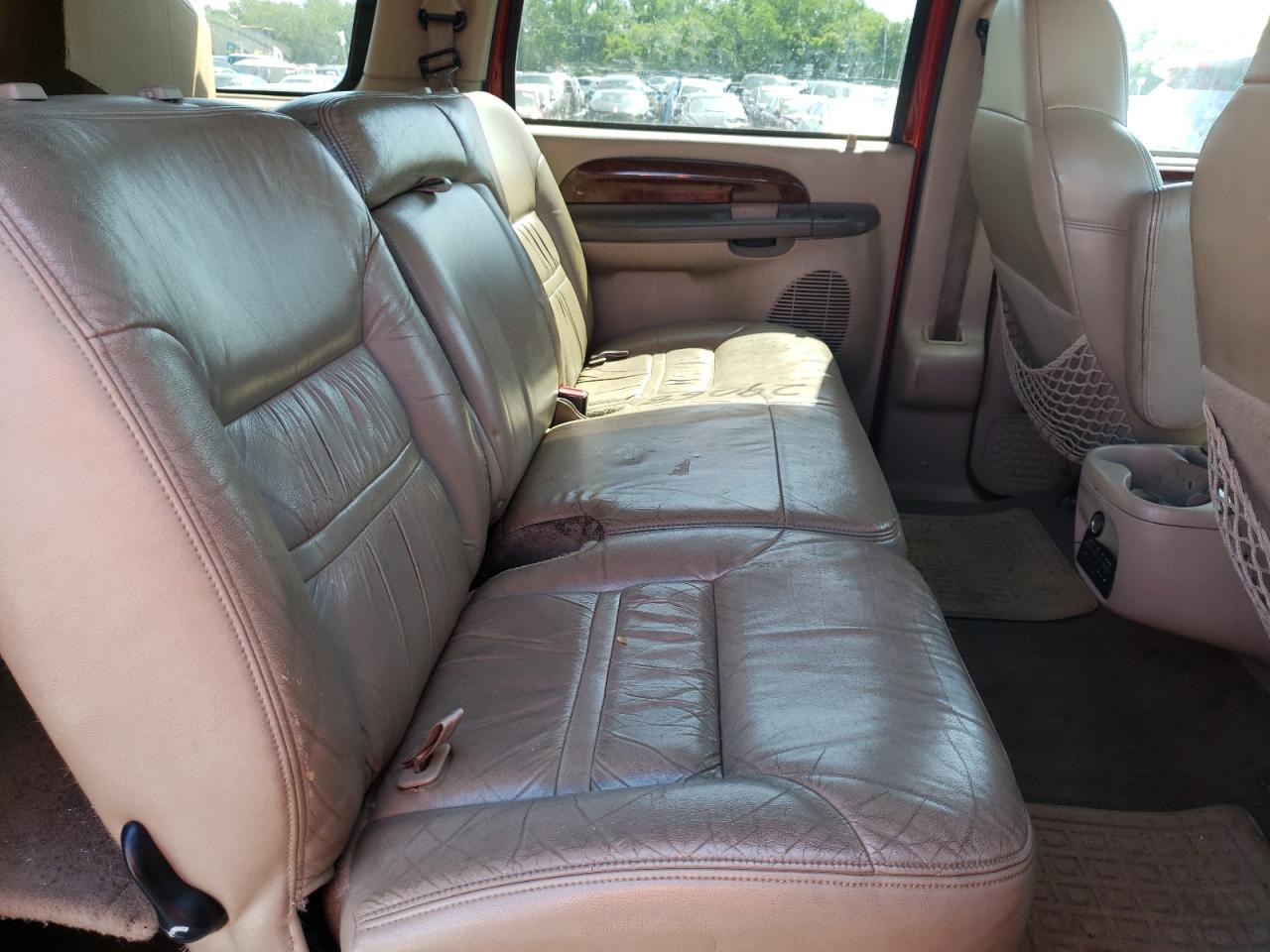 Photo 6 from auction – 2000 FORD EXCURSION with VIN 1FMNU43S3YEE17315