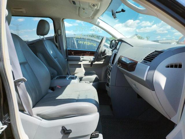 Photo 5 from auction – 2010 CHRYSLER TOWN & COU with VIN 2A4RR5DX1AR149696