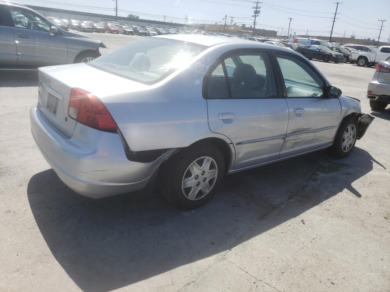 Photo 4 from auction – 2003 HONDA CIVIC LX with VIN 2HGES16573H617874