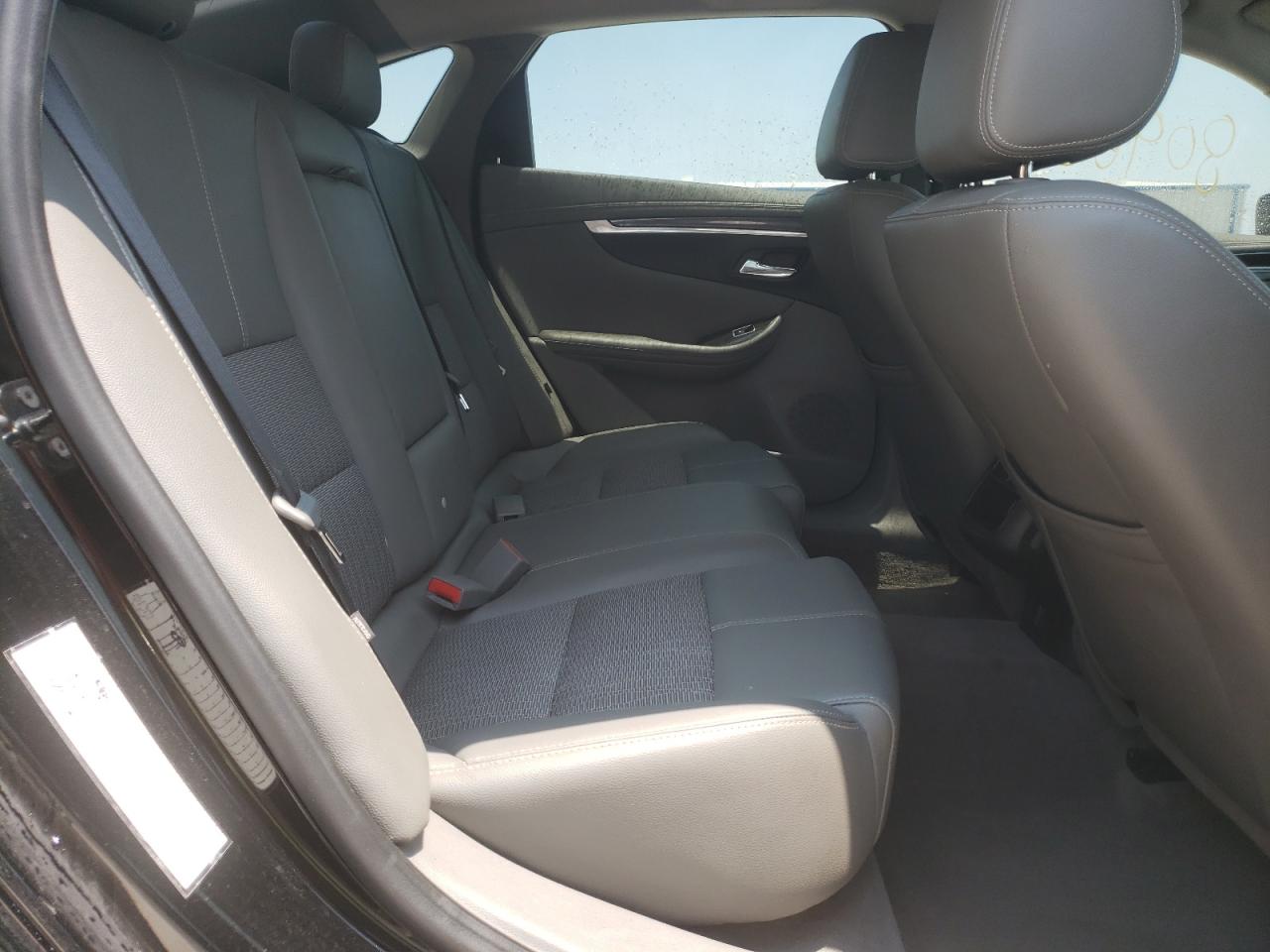 Photo 6 from auction – 2018 CHEVROLET IMPALA LT with VIN 1G1105SA5JU145366