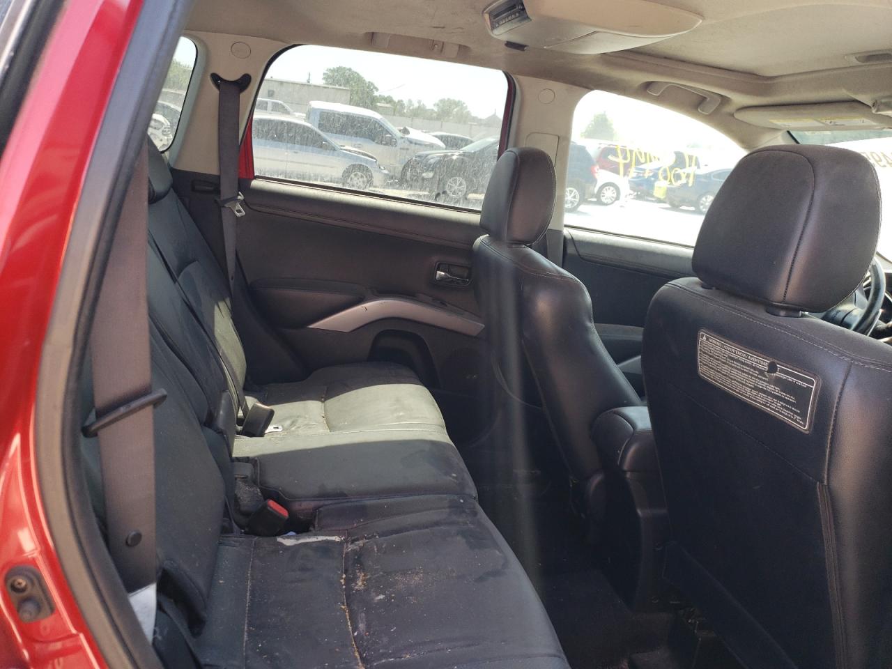 Photo 6 from auction – 2010 MITSUBISHI OUTLANDER with VIN JA4JT5AX1AZ011536