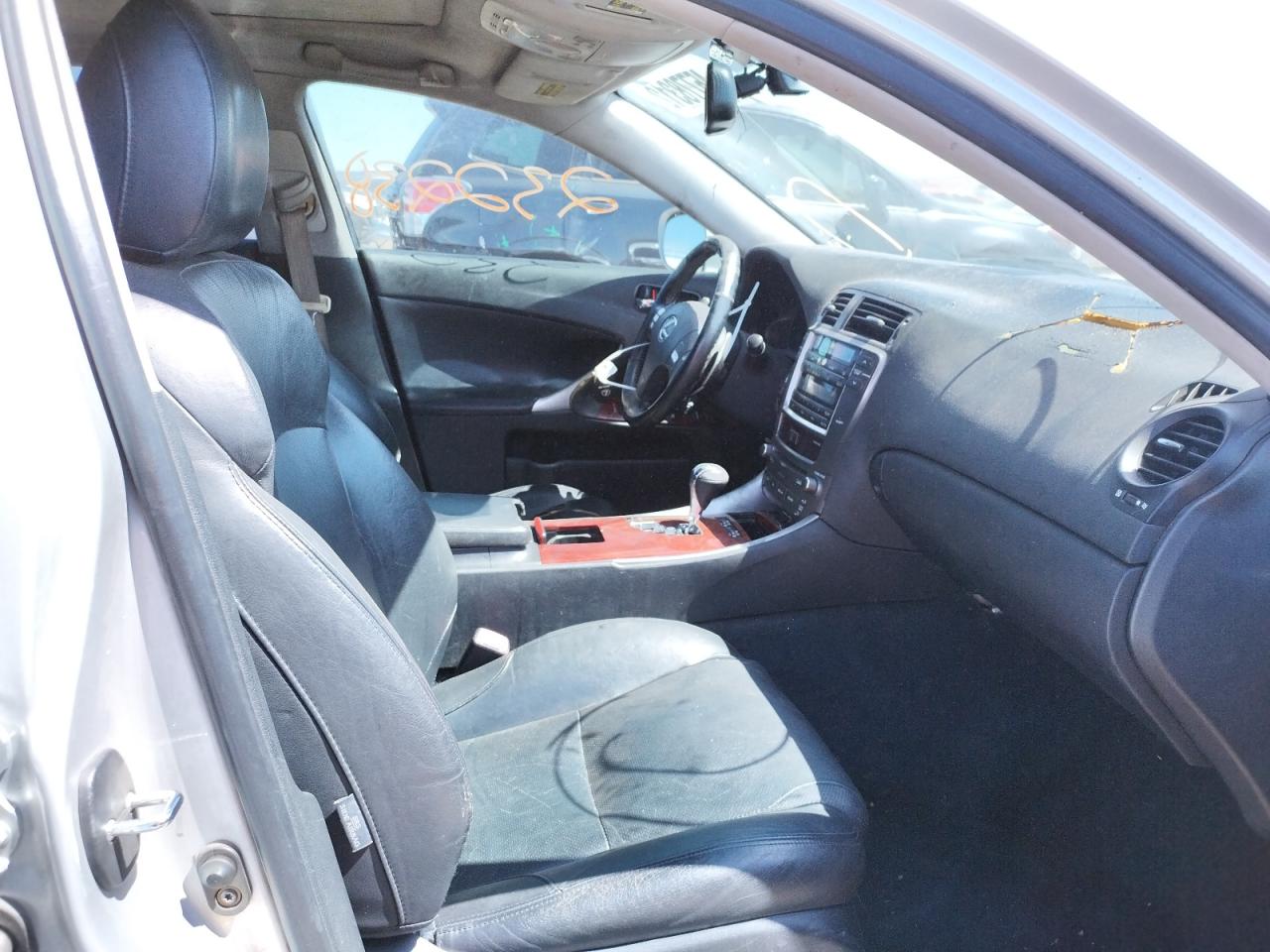 Photo 5 from auction – 2006 LEXUS IS 350 with VIN JTHBE262665005227