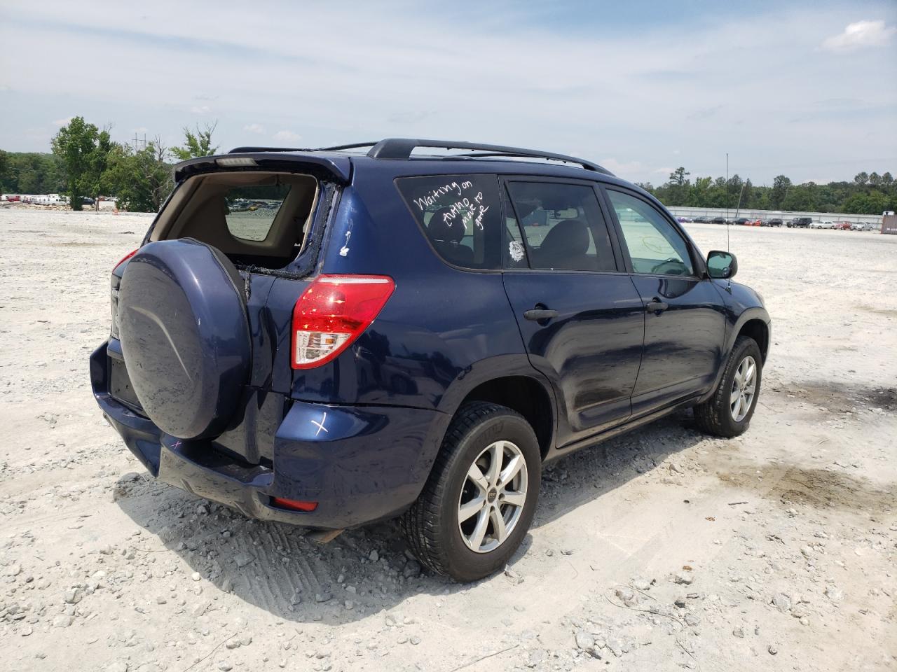 Photo 4 from auction – 2007 TOYOTA RAV4 with VIN JTMZD33VX75044993