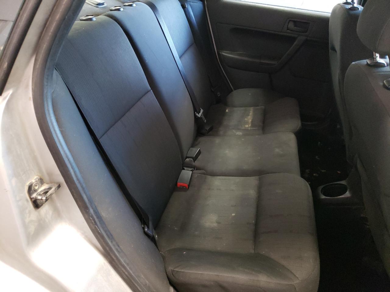 Photo 6 from auction – 2010 FORD FOCUS SE with VIN 1FAHP3FNXAW222293