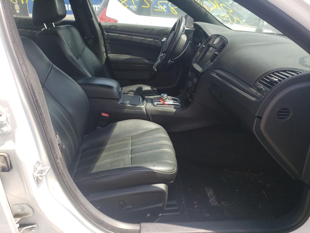 Photo 5 from auction – 2015 CHRYSLER 300 S with VIN 2C3CCABG1FH802845