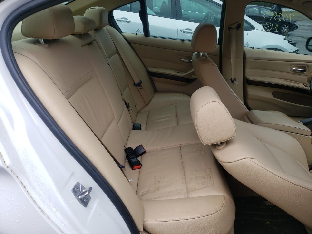Photo 6 from auction – 2011 BMW 328 XI SUL with VIN WBAPK5C50BF127101