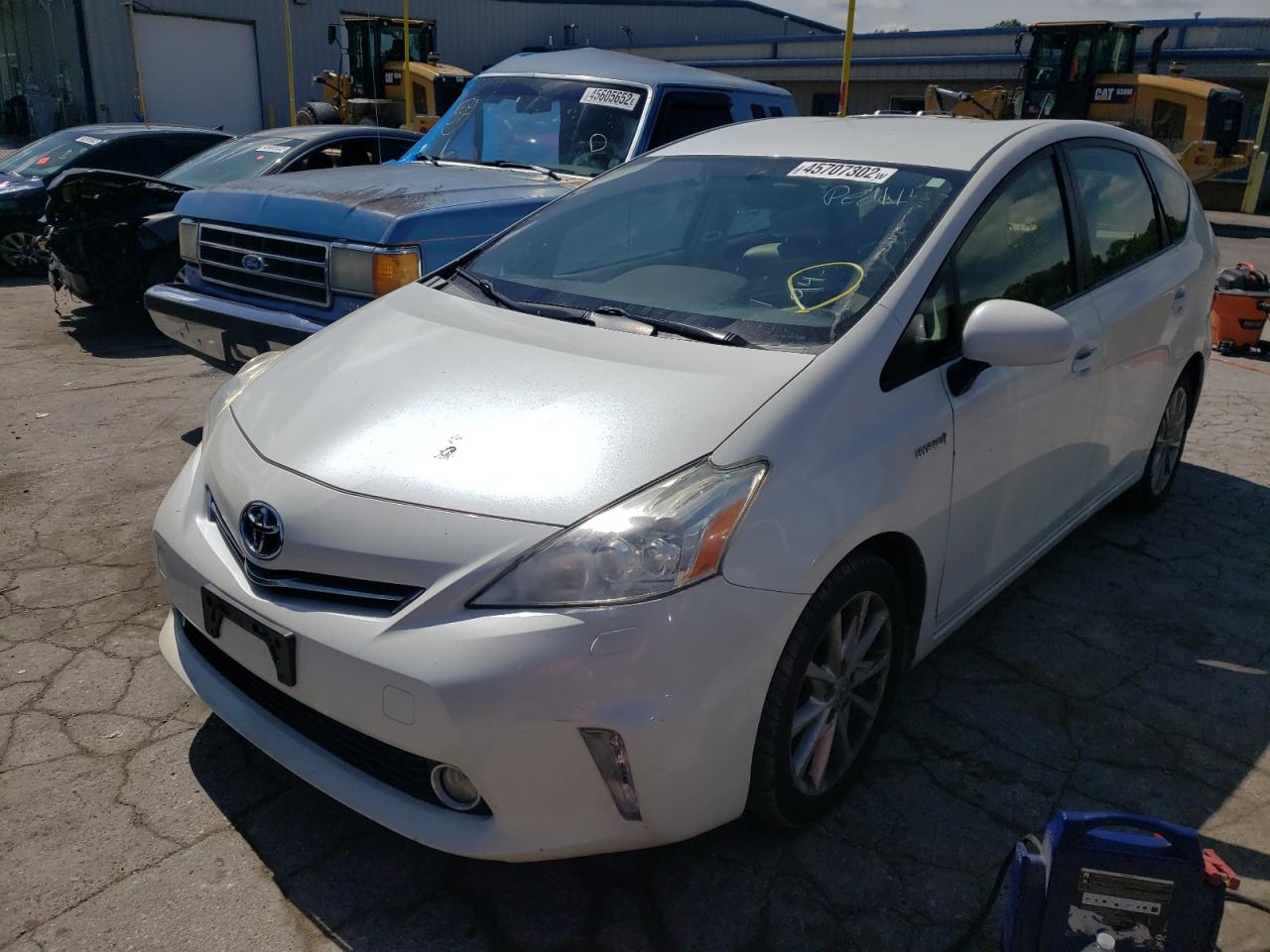Photo 2 from auction – 2014 TOYOTA PRIUS V with VIN JTDZN3EU0EJ000362
