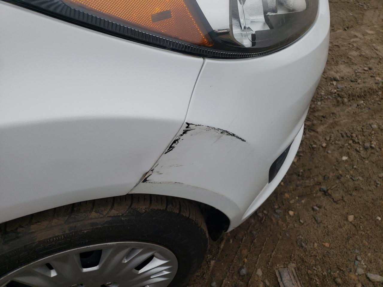 Photo 9 from auction – 2015 FORD FIESTA S with VIN 3FADP4AJ3FM178301