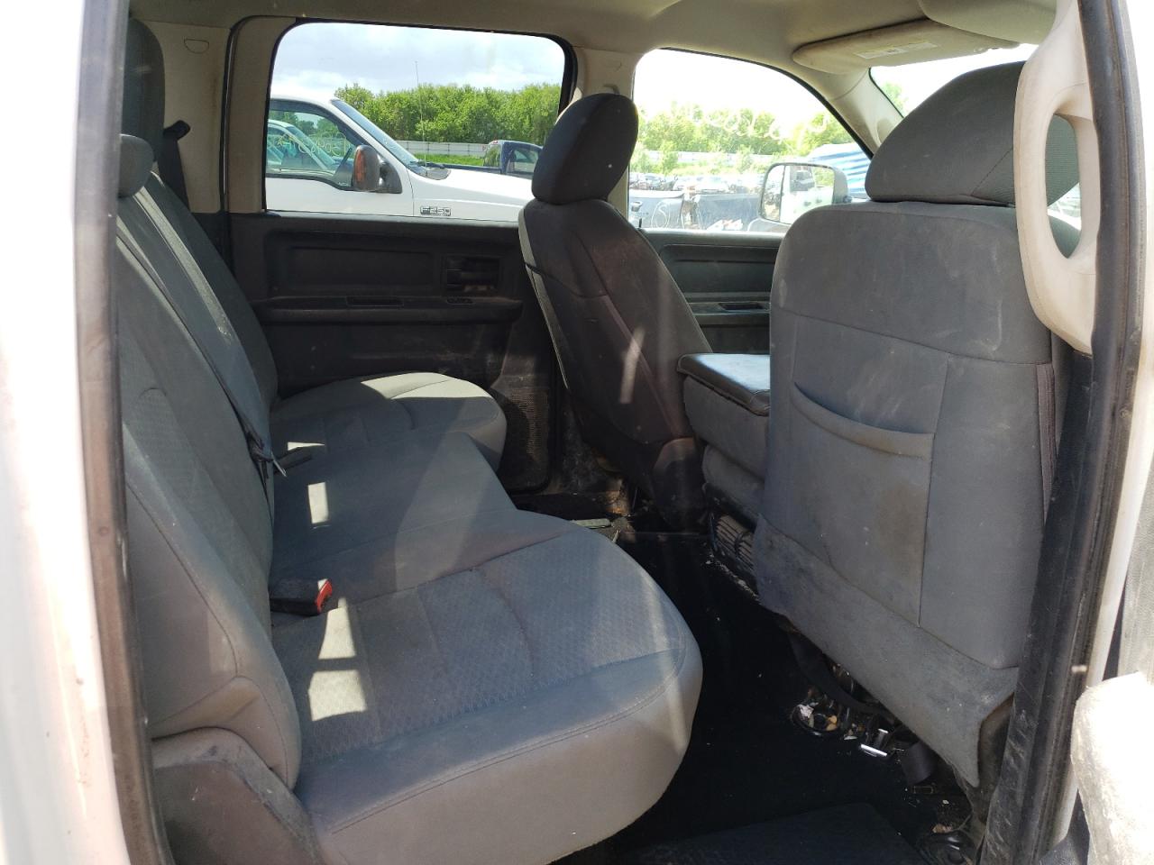 Photo 6 from auction – 2013 DODGE RAM 2500ST with VIN 3C6TR5HT4DG512562