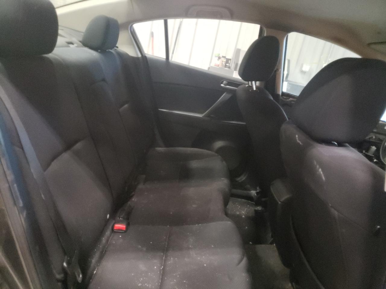 Photo 6 from auction – 2011 MAZDA 3 I with VIN JM1BL1VF2B1410671