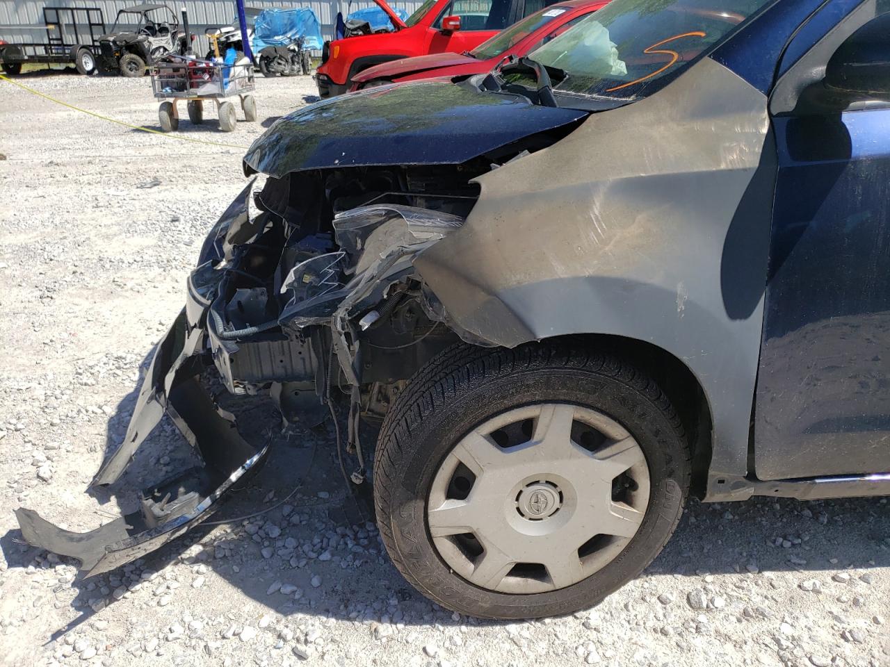 Photo 9 from auction – 2013 TOYOTA SCION XD with VIN JTKKUPB44D1035817